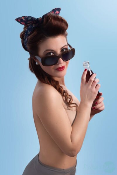 Caroline Hamilton Escorts